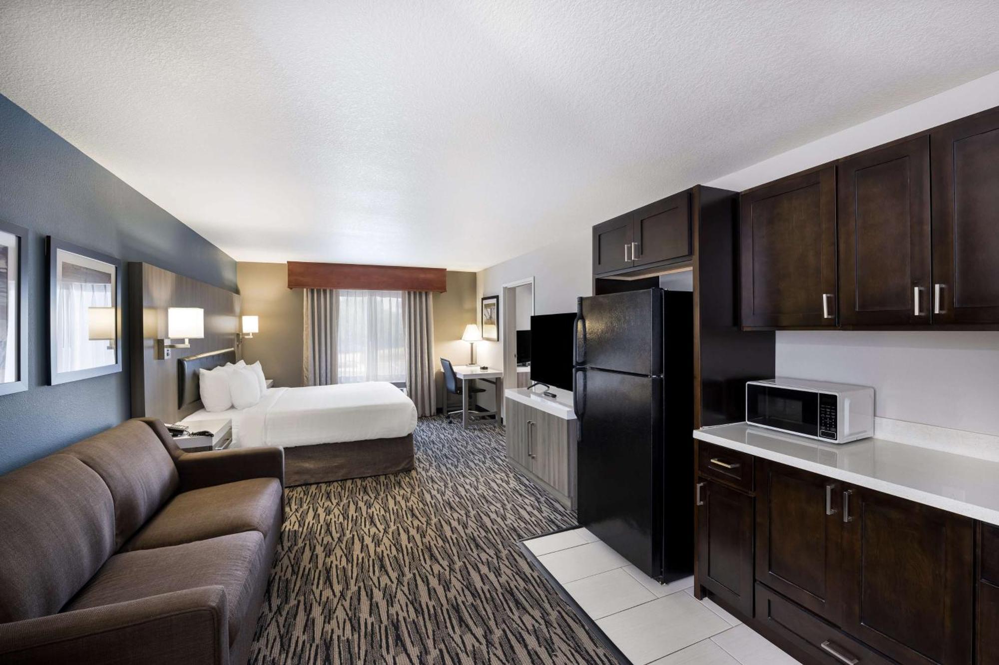 Best Western Plus Mountain View Auburn Inn Exterior photo